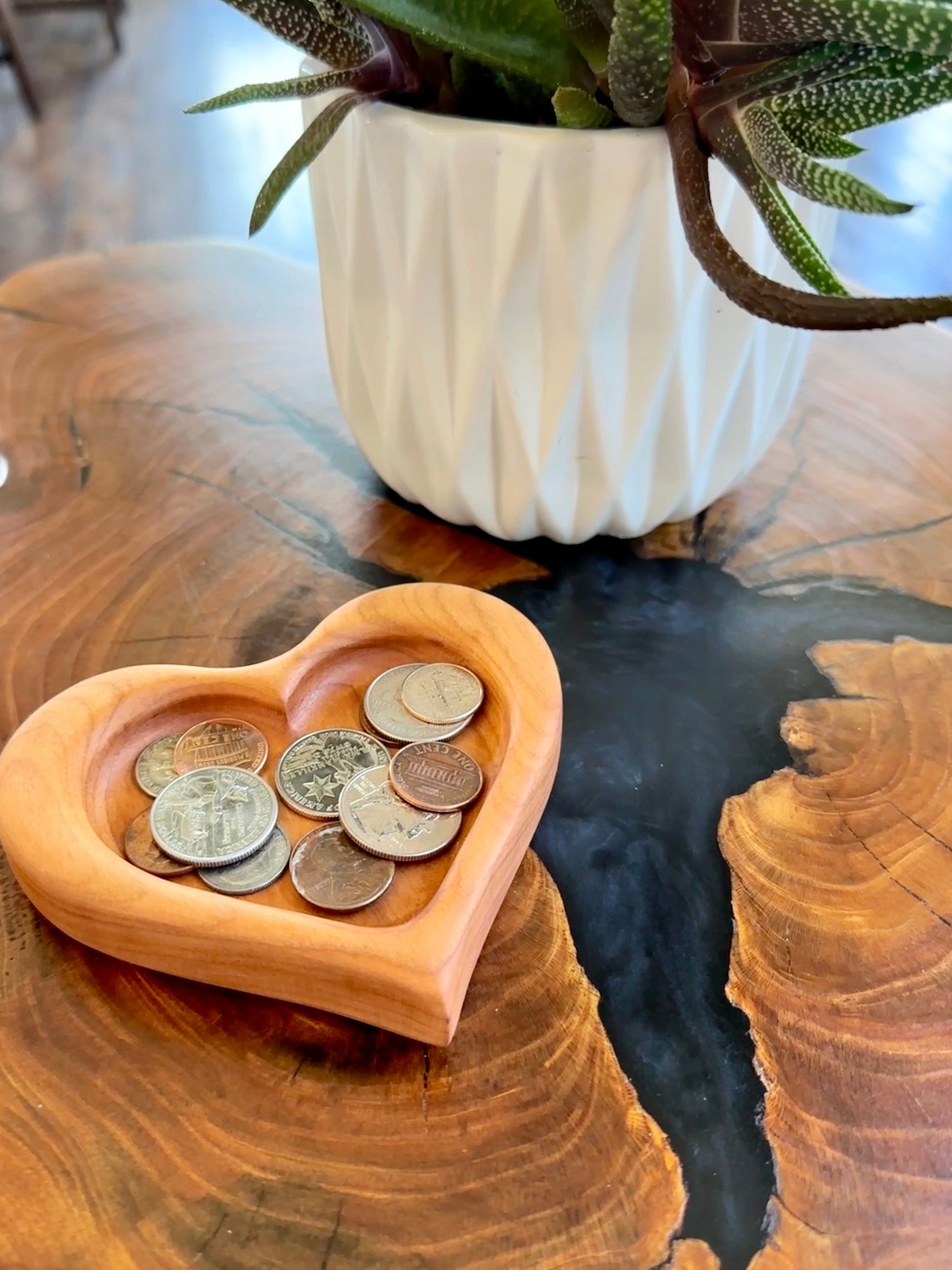Catch All Heart Tray With Coins