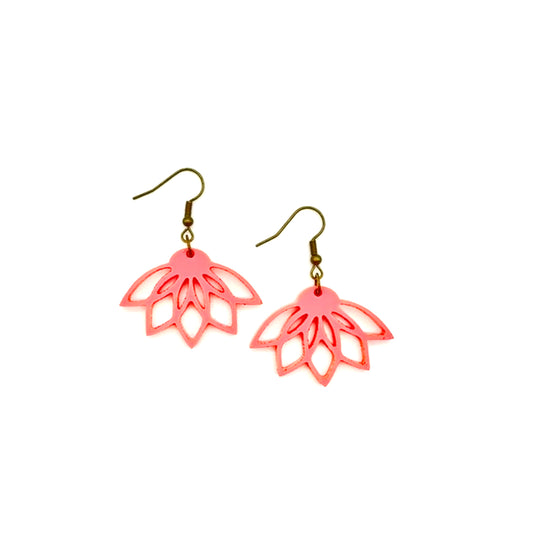 Desert Lily (pink) Earrings