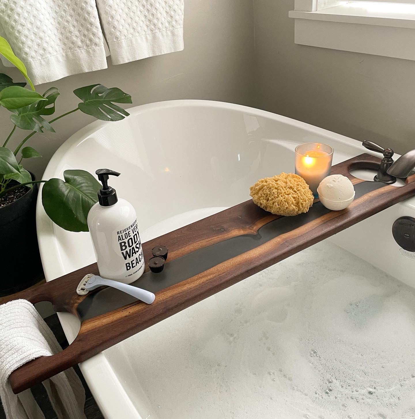 Handcrafted Bathtub Tray outlet